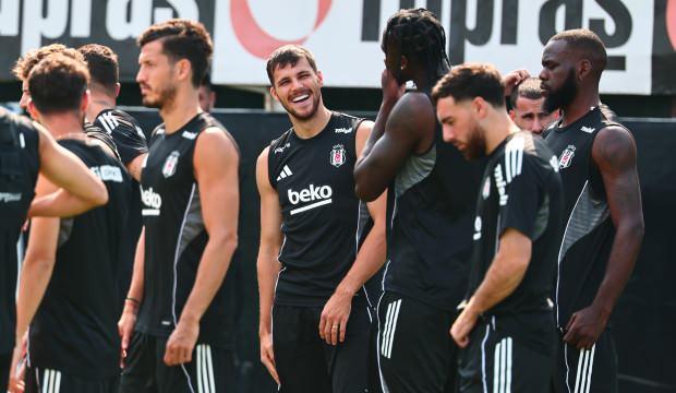 Beşiktaş, Avrupa ma&ccedil;ının kadrosunu duyurdu: Yıldız isim İstanbul'da kaldı