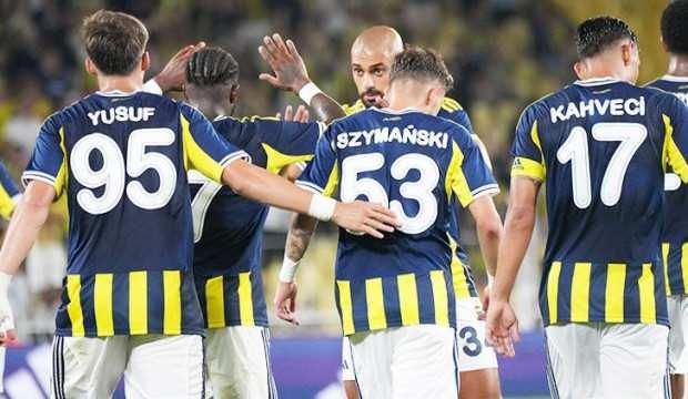 Fenerbahçe Devler Ligi'nde sahaya iniyor! Rakip eski dost Van Persie