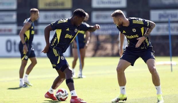 Fenerbahçe, Feyenoord maçı hazırlıklarını sürdürdü