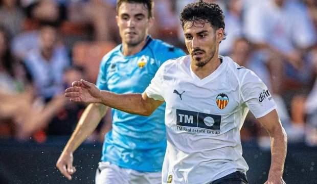 Valencia diretti! Trabzonspor devreye girdi: Fırtınaya 'on numara' transfer