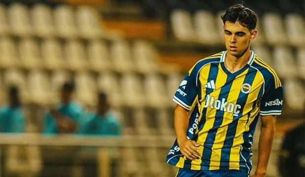 19 yaşında Fenerbah&ccedil;e'den Amed'e gitti: S&ouml;zleşmede dikkat &ccedil;eken madde