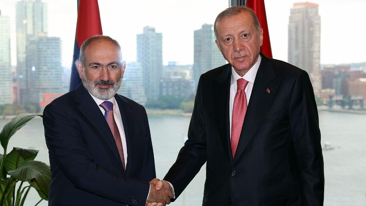 Cumhurbaşkanı Erdoğan ve Ermenistan Başbakanı Paşinyan