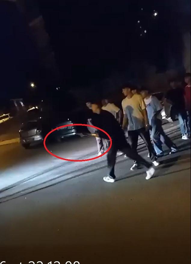 Zanlıların kavga ettiği başka görüntüler. 