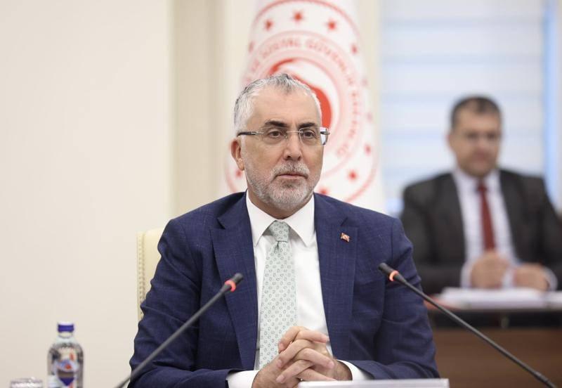 Çalışma ve Sosyal Güvenlik Bakanı Vedat Işıkhan
