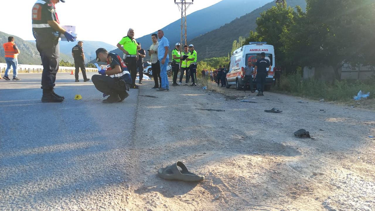 Bölgeye sağlık ve kolluk kuvvetleri sevk edildi.