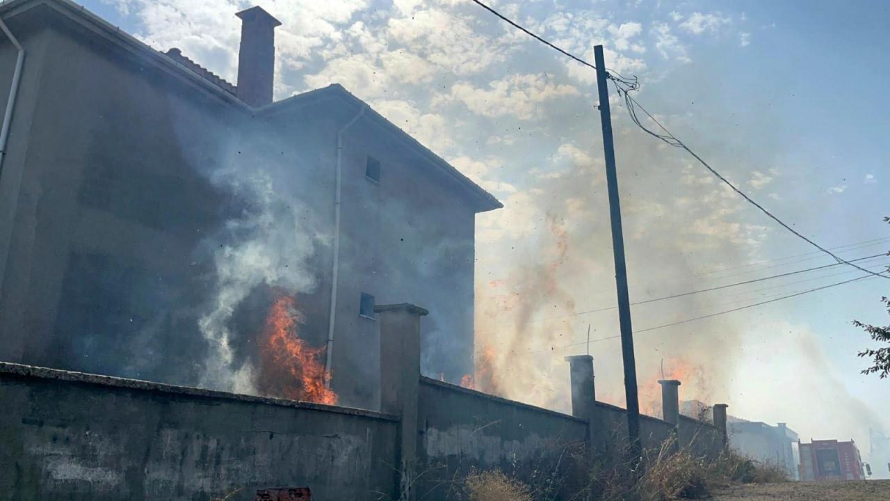 Çorlu'daki yangından görüntüler