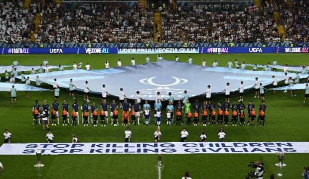 UEFA'dan, 'Bir pankart, bir çağrı'! 'Çocukları öldürmeyin'