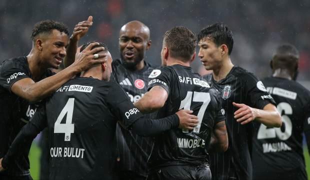 Beşiktaş'ın yıldızına İtalya'dan talip &ccedil;ıktı: Gitmeye sıcak bakıyor