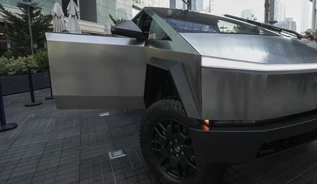 Tesla, Cybertruck fiyatlarına zam yaptı