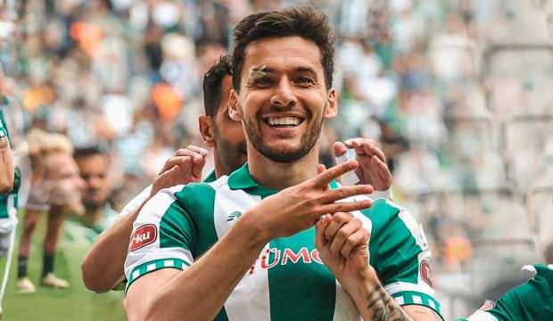 S&uuml;per Lig'de golc&uuml; hamlesi! Umut Nayir i&ccedil;in Konyaspor'la anlaşma tamam