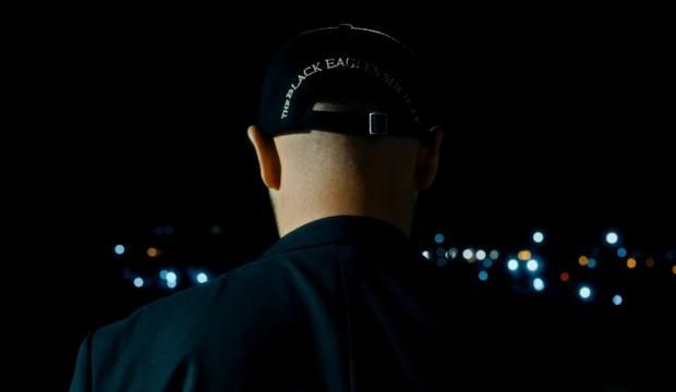 Beşiktaş'tan film tadında transfer videosu! Peki şapkalı futbolcu kim? 