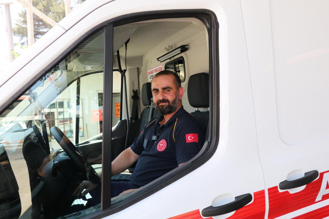 Ambulans şoförü Kenan Alemdar (37)