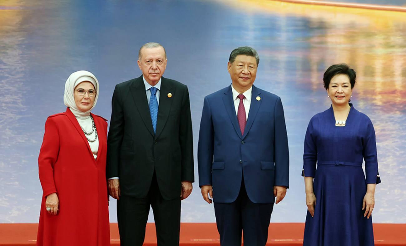 Cumhurbaşkanı Erdoğan ve eşi Emine Erdoğan, Çin'de liderlerle yemekte buluştu
