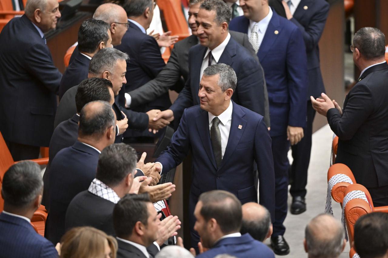 CHP Genel Başkanı Özgür Özel