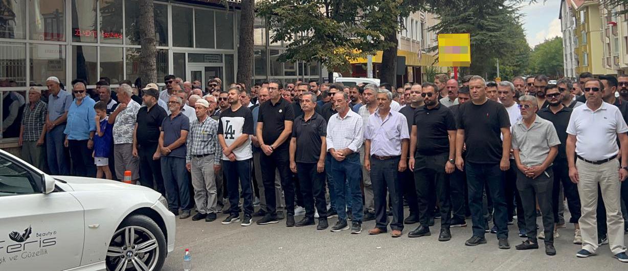  Buket Gülver (32) son yolculuğuna uğurlandı. 