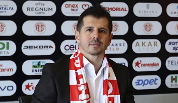 A Milli Takım'ın yıldızlarından Emre Belözoğlu'na büyük sürpriz! 