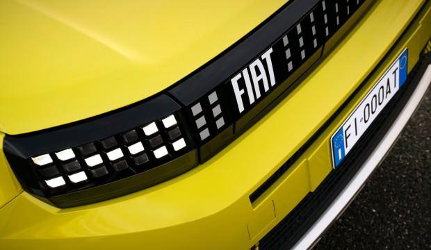 Benzinli versiyonu tanıtıldı! Fiyatı ortaya çıktı! En ucuz modellerden