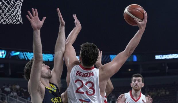 FIBA amacına ulaşamadı: 12 Dev Adam 'saat' engelini zaferle aştı