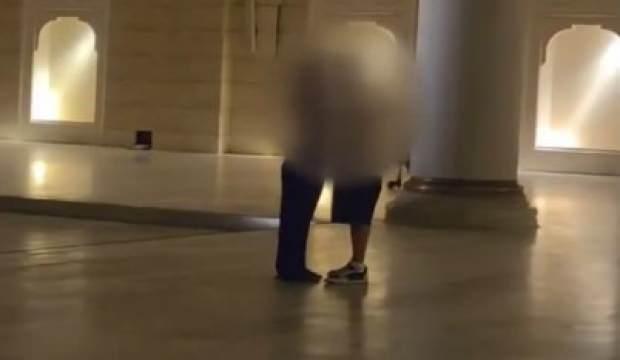 Camide uygunsuz harekette bulunan iki turist için istenen ceza belli oldu