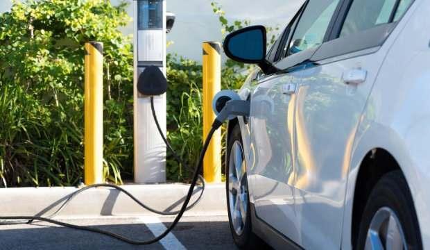 Elektrikli ara&ccedil;larda b&uuml;y&uuml;k risk! Tam 'bitti' derken yeniden başlayabilir