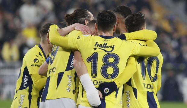 Fenerbahçe eski yıldızını almaya yakın: Dönmeye sıcak bakıyor