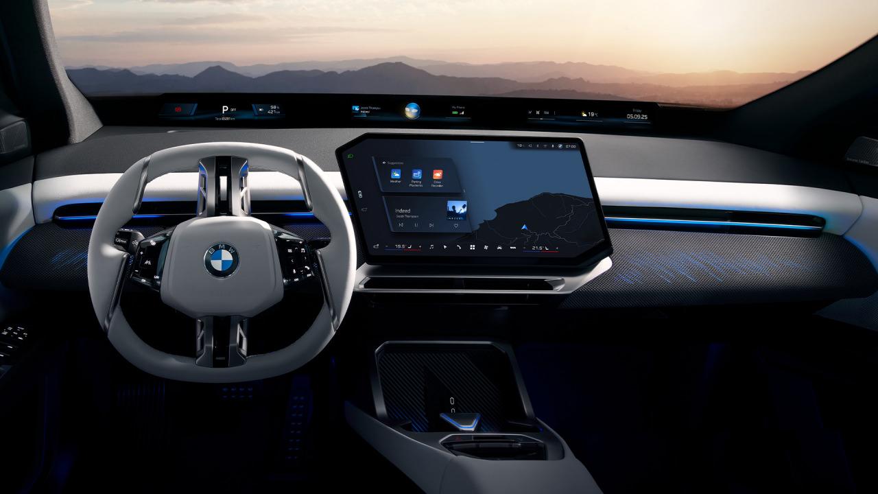 Yeni BMW iX3, modern tasarımı ve çevre dostu iç mekânıyla elektrikli SUV segmentinde dikkat çekiyor.