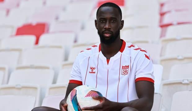 126 ma&ccedil;a &ccedil;ıkmıştı: S&uuml;per Lig'in eski ekibine veda etti