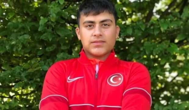 16 yaşındaki milli sporcu tarih yazdı! D&uuml;nya Şampiyonu oldu