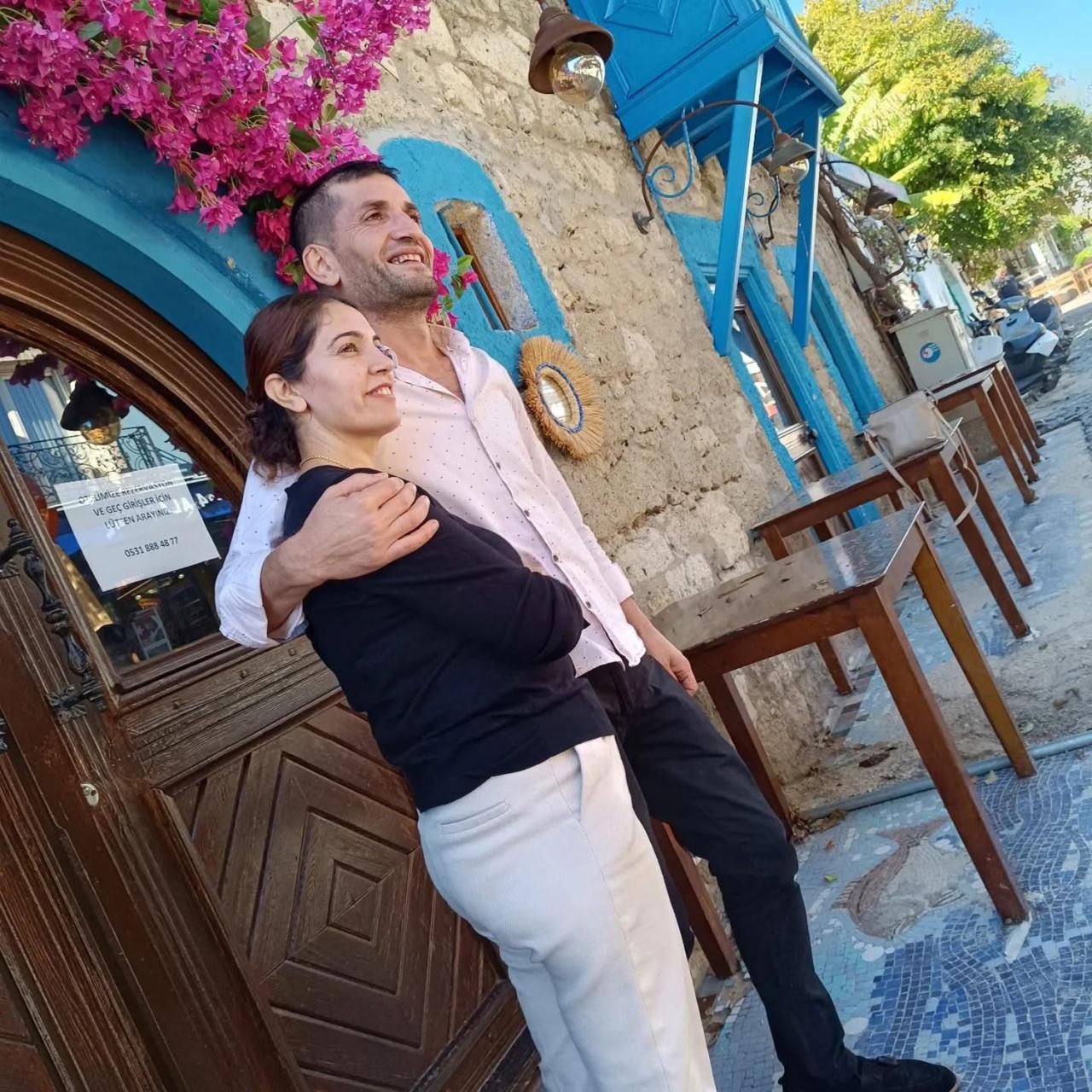 Seydoş Kaya ve Eylem Kaya çifti.