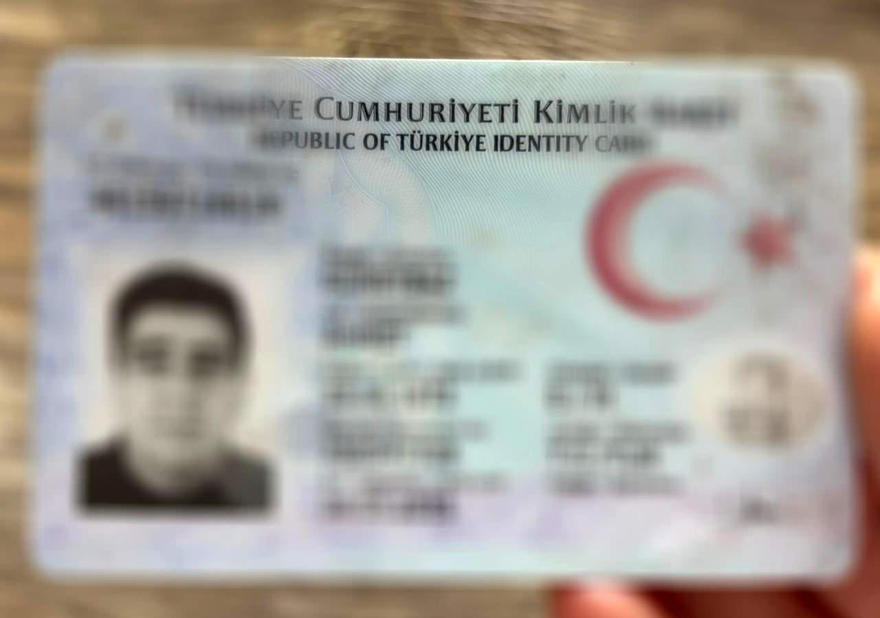 S.B. (45), isimli vatandaşın nüfus cüzdanı.