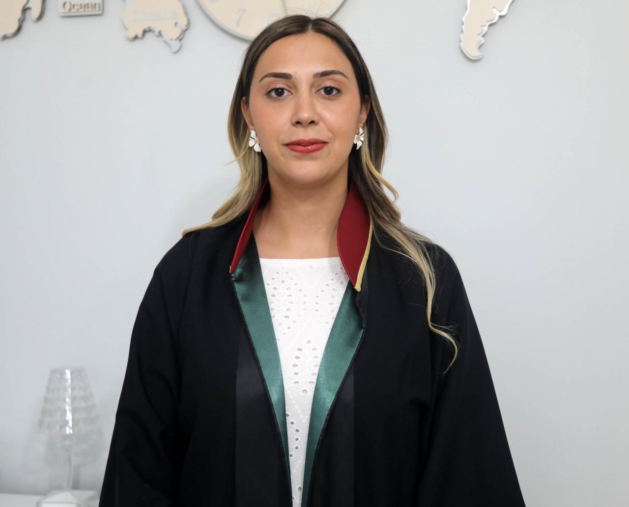 Avukat Ekin Özmen,