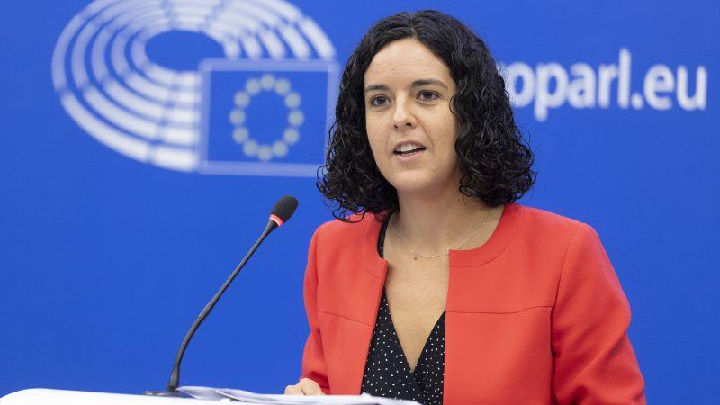 Fransız milletvekili Manon Aubry 