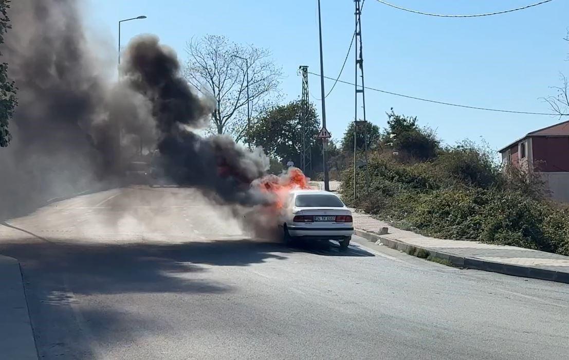Yanan araçtan görüntü