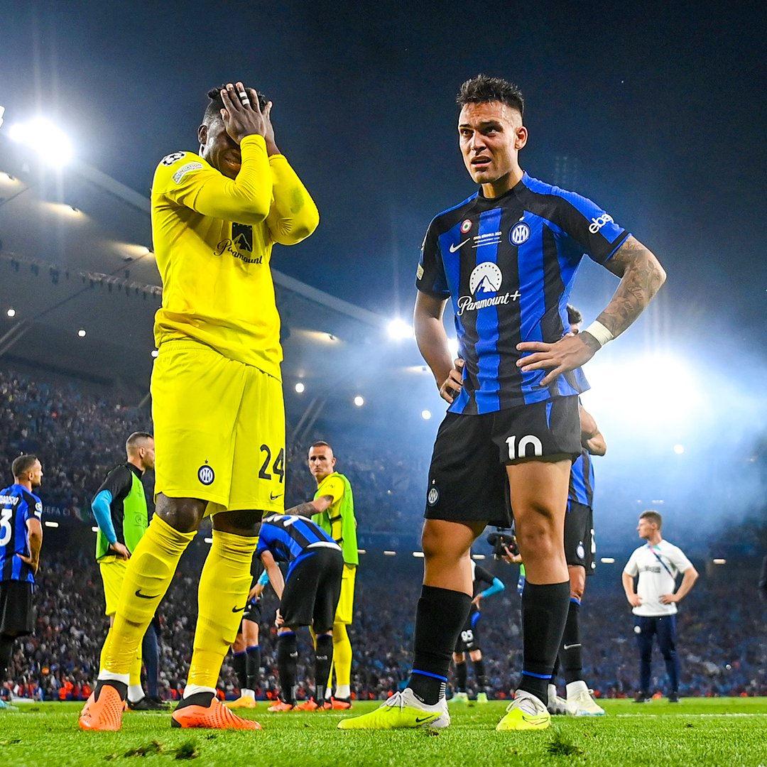 Onana Inter forması giyerken