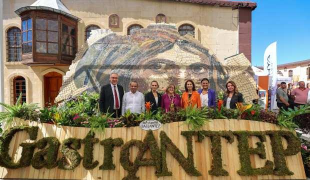 Gastronomi festivali, renkli açılışıyla başladı