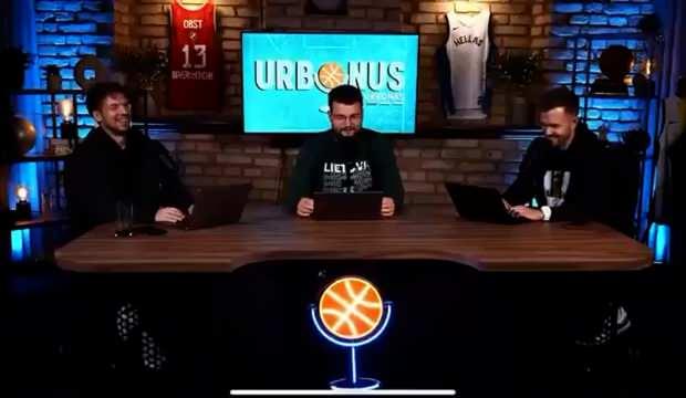 Litvanya'daki YouTube yayınında T&uuml;rk&ccedil;e "12 Dev Adam" performansı