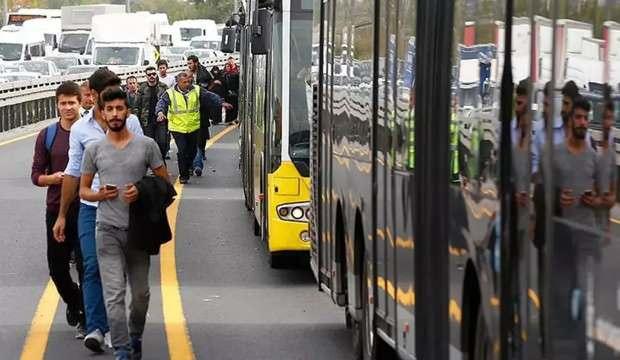 Öğrencilerin indirimli ulaşım kartı ile ilgili AK Parti'den yeni hamle!