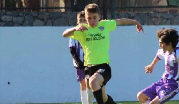 S&uuml;per Lig'in eski efsanesi 13 yaşındaki futbolcuyu transfer etti