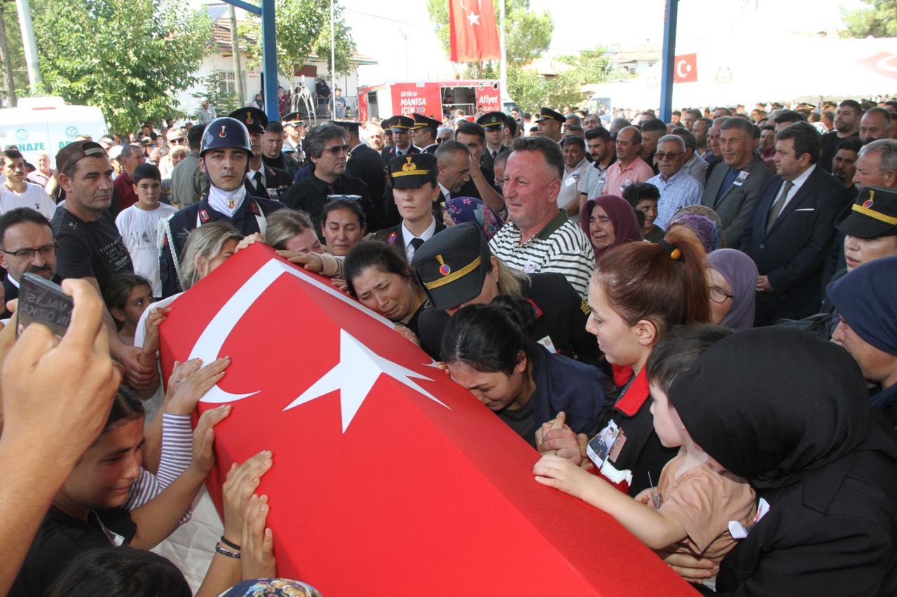 Şehit cenazesinden görüntüler