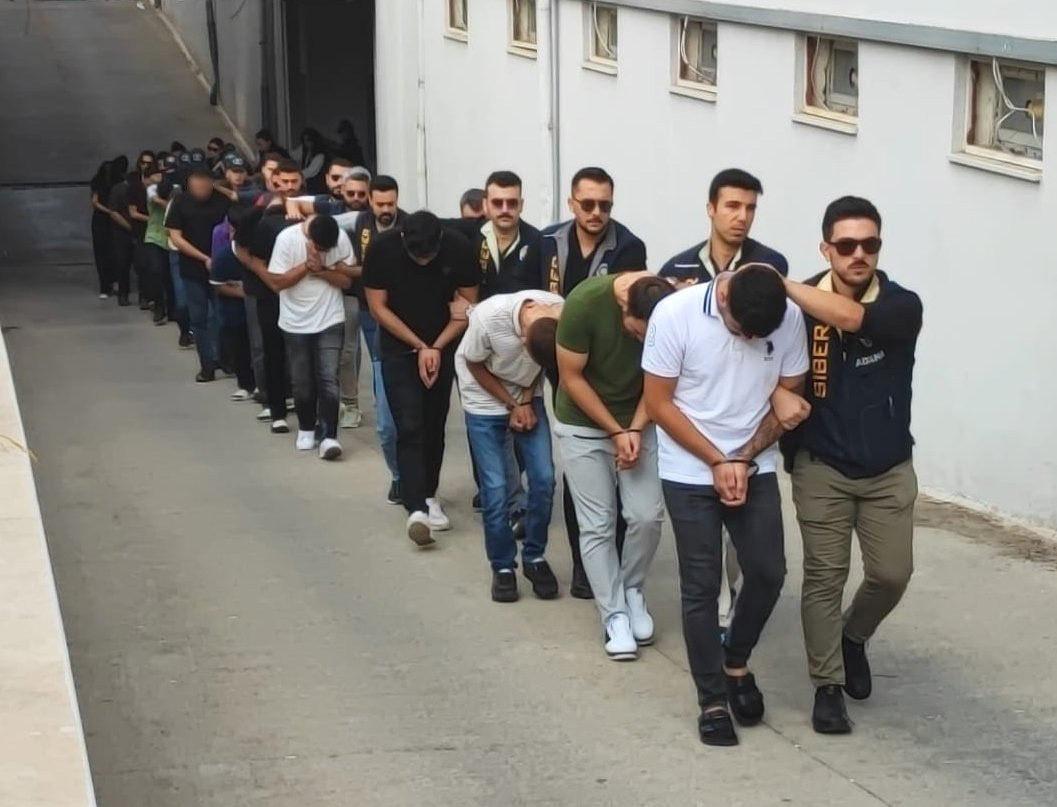 Operasyonda gözaltına alınan şüpheliler