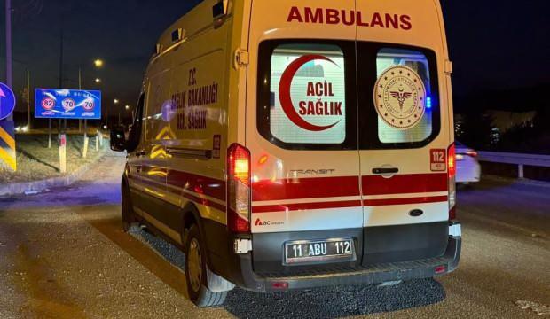 Bilecik'te tırla otomobil çarpıştı: 4 yaralı