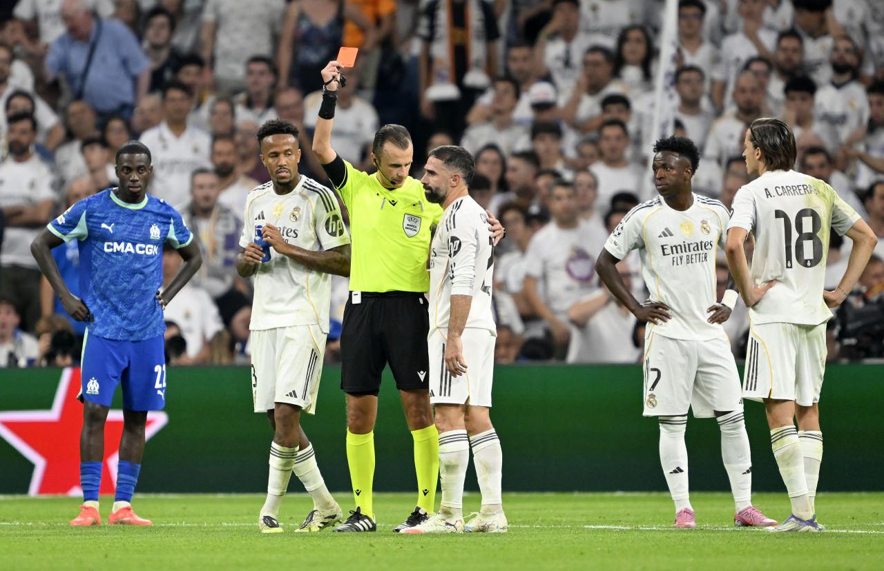 UEFA Şampiyonlar Ligi ilk hafta maçında, Real Madrid ile Olimpik Marsilya takımları Madrid’deki Santiago Bernabeu Stadı’nda karşı karşıya geldi.