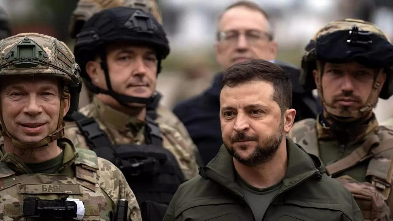 Ukrayna Devlet Başkanı Vladimir Zelenskiy, Rusya-Ukrayna Savaşı’nın Ukrayna için yıllık maliyetinin 120 milyar dolar olduğunu belirtti.