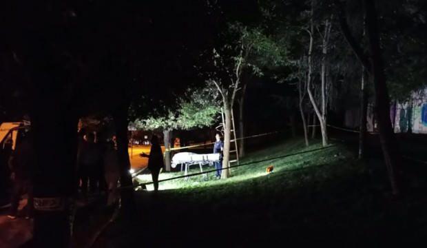 İstanbul'da korkunç olay! Ağaca asılı halde ölü bulundu