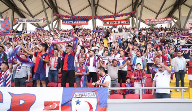 Kupada elenen misafir takımın taraftarı ev sahibinin tuvaletini parçaladı