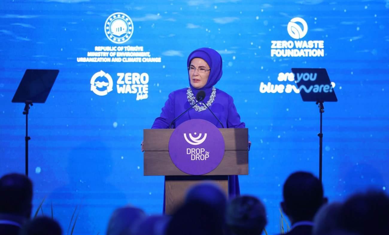 Emine Erdoğan "Damla Damla - Sıfır Atık Mavi" Sergisi'nin açılışına katıldı