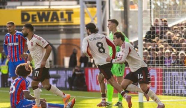 90+7'de tarihe ge&ccedil;ecek an! Galatasaray ma&ccedil;ı &ouml;ncesi Liverpool kabusu yaşadı