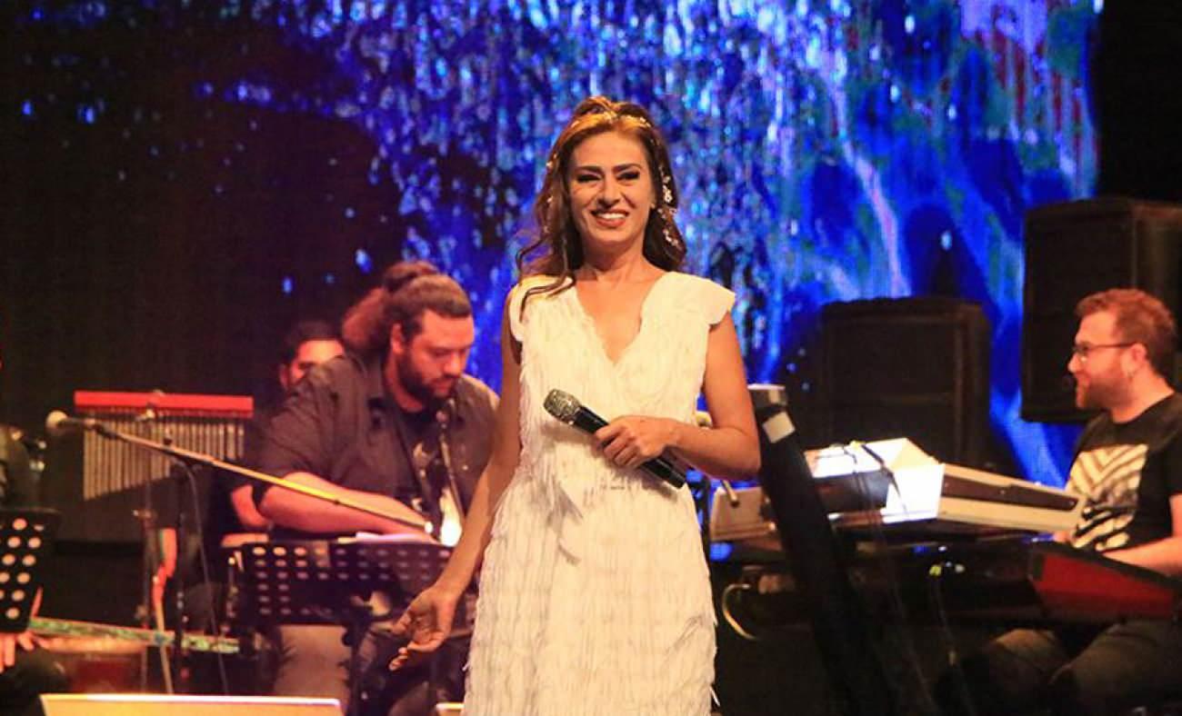 Yıldız Tilbe'den Gazze çıkışı: "Büyük bir vahşet yaşanırken 300 yıl yaşamak istemem"