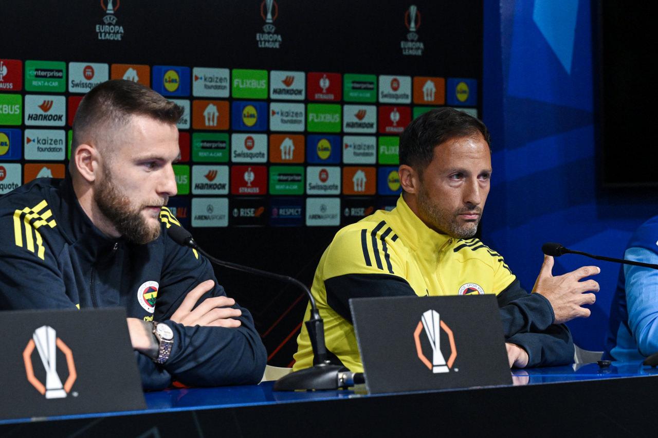 Fenerbahçe teknik direktörü Domenico Tedesco ile savunma oyuncusu Milan Skriniar