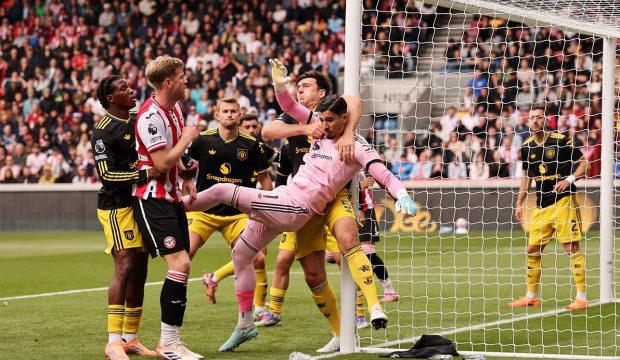 Altay Bayındırlı Manchester United tanınmaz halde! 